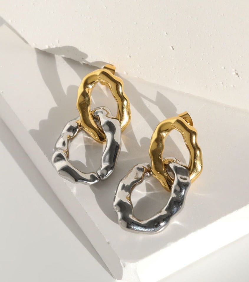 melomelo Sabiha - Interlocking Hammered Gold & Silver Earrings