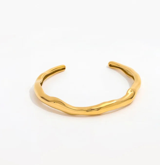 melomelo Cloud - Gold Cuff Bracelet