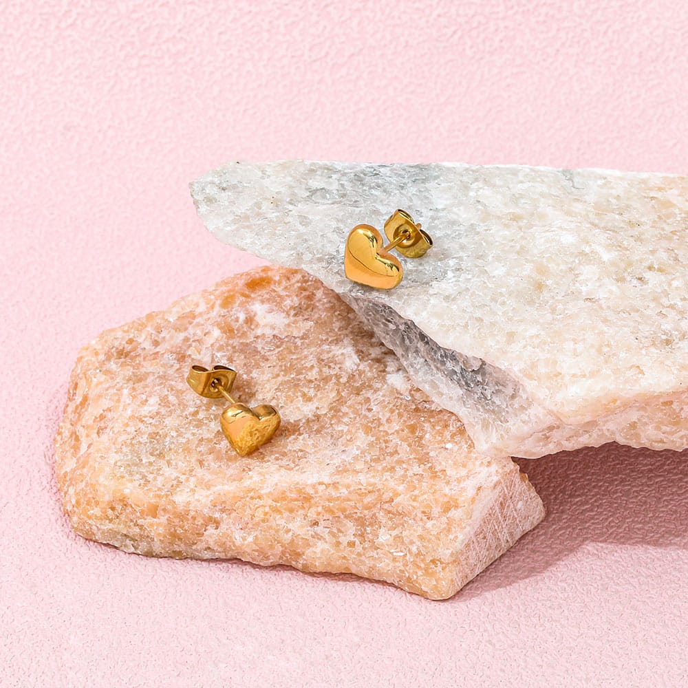Hannah-HeartEarringsStud