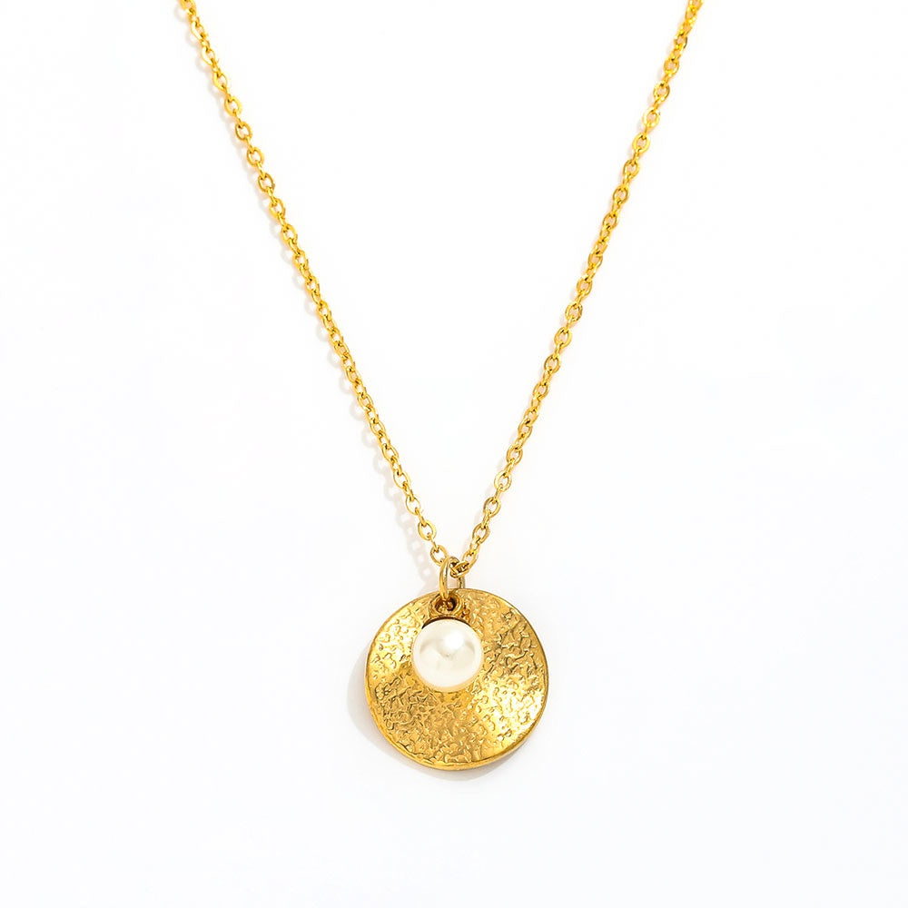 Tara-HammeredPendantWithPearl