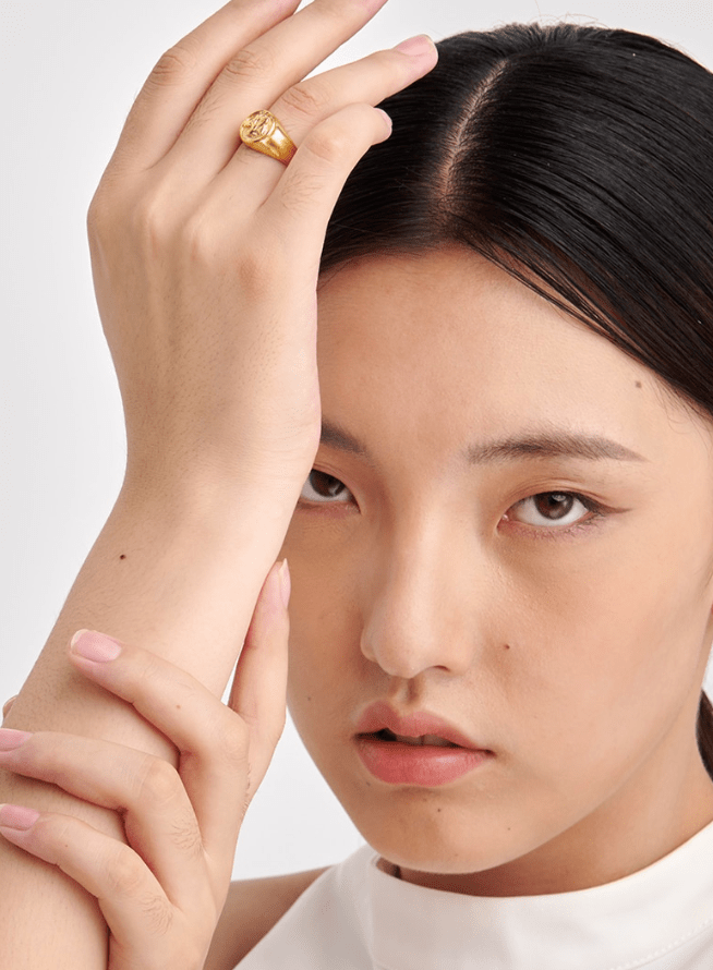 Baby hot sale signet ring