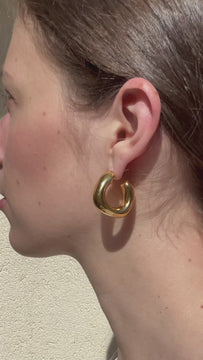 Alva  - Biggest Hoop Earrings melomelo
