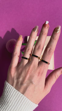 melomelo-clementine-dainty-signet-enamel-mother-of-pearl-ring-