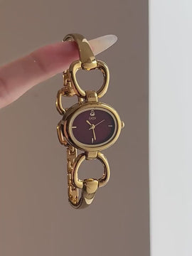 melomelo Herald - Vintage Burgundy Oval Case Women's Quartz Watch