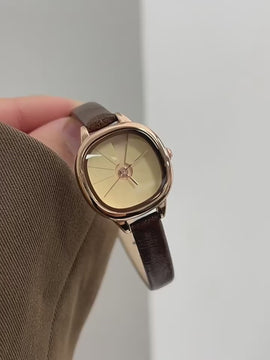 melomelo Bonnie - Vintage Leather Strap Minimalist Dial Women's Watch